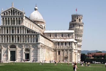 Pisa mit den weltbekannten Sehenswürdigkeiten Pisa mit den weltbekannten Sehenswürdigkeiten